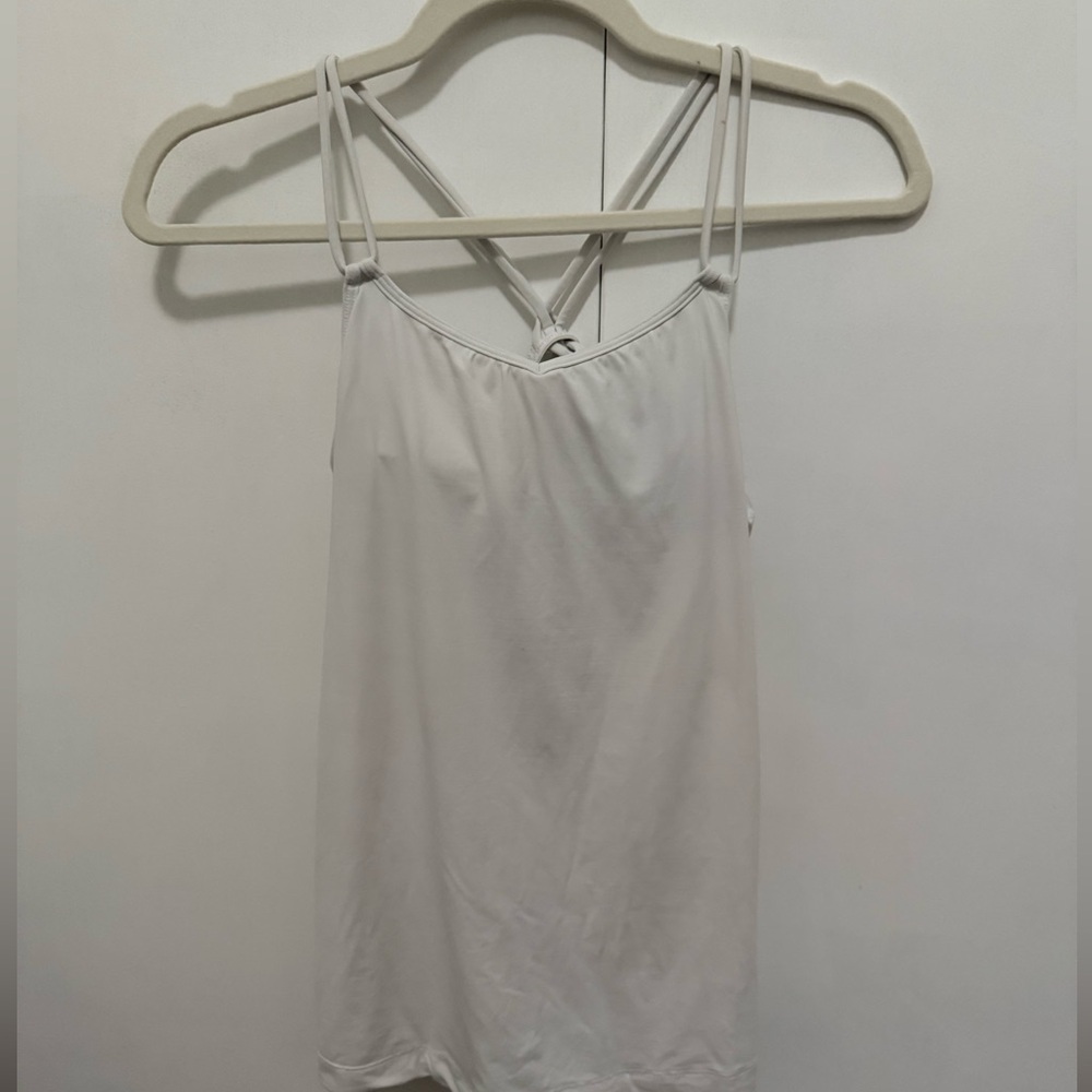 Lululemon Make a Move Tank in White, Size 6
